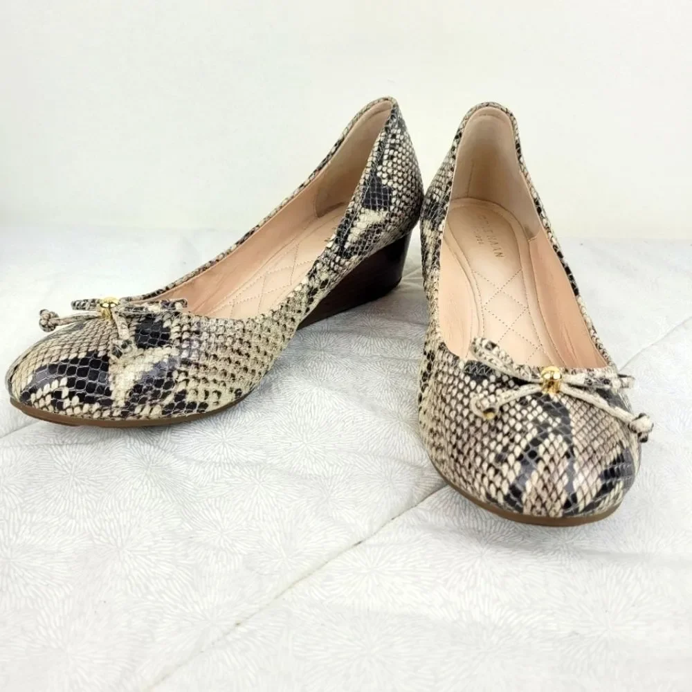 Cole Haan tan black snakeskin leather ballet wedge flats bow gold accent lady 7